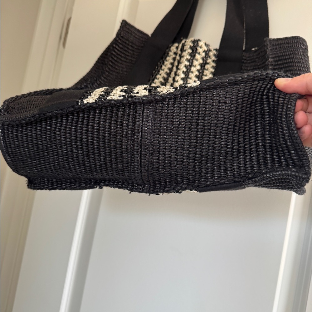 Isabel Marant Black and Cream Tote - Picture 4 of 6